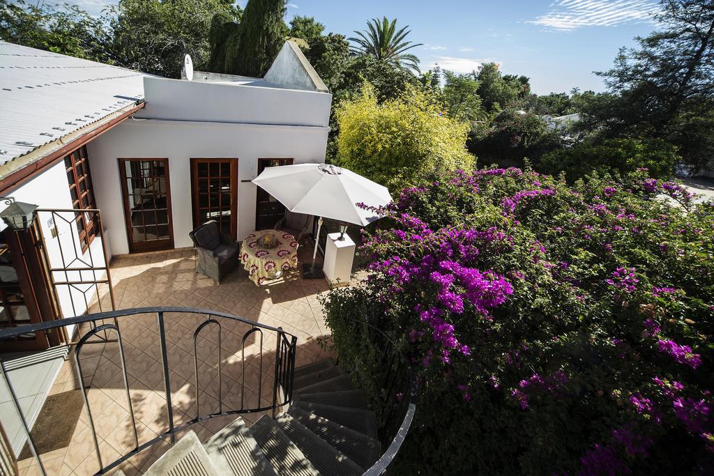 Out Of Africa Guesthouse Otjiwarongo Zewnętrze zdjęcie