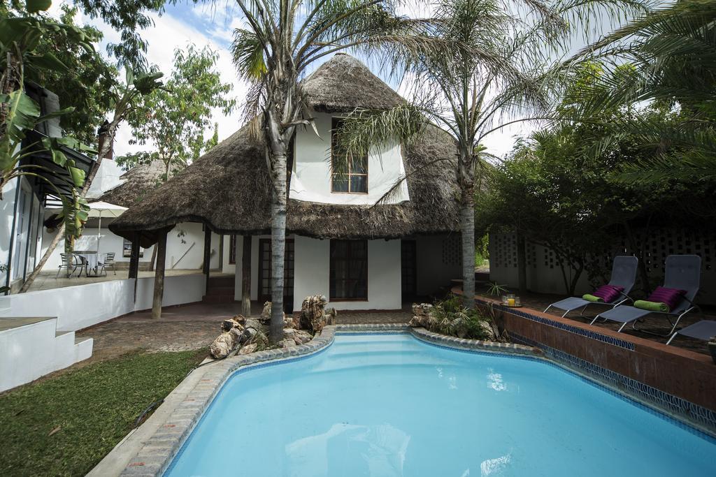 Out Of Africa Guesthouse Otjiwarongo Zewnętrze zdjęcie